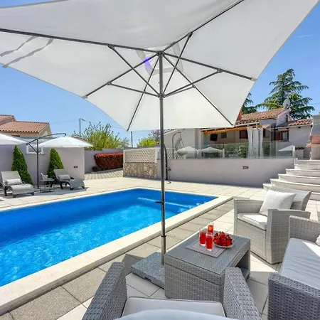 Villa Dana Divšići